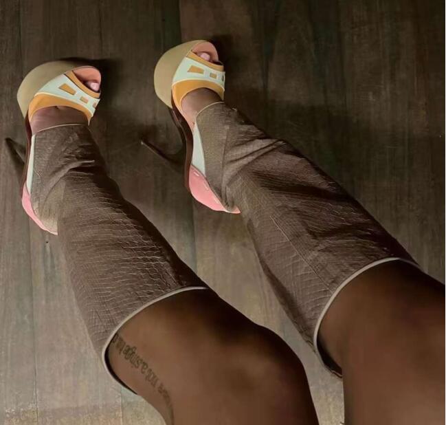 Turuncu Pembe Beyaz Gri Karışı - Street Fashion Rome incelemesi ve fiyatı